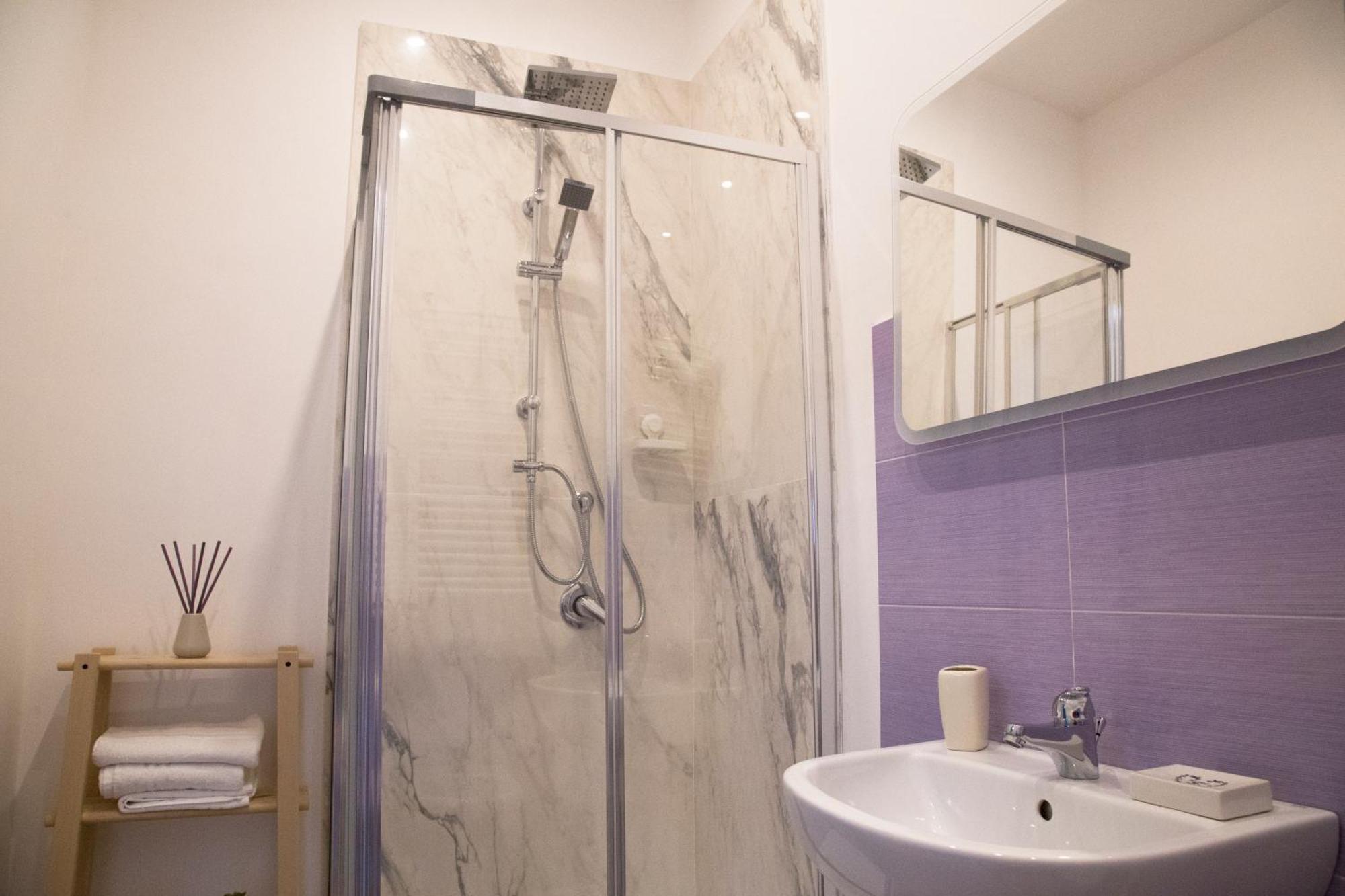 Rooms Garibaldi Napoli Eksteriør billede