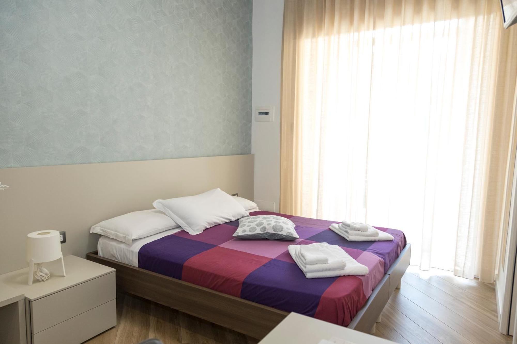 Rooms Garibaldi Napoli Eksteriør billede