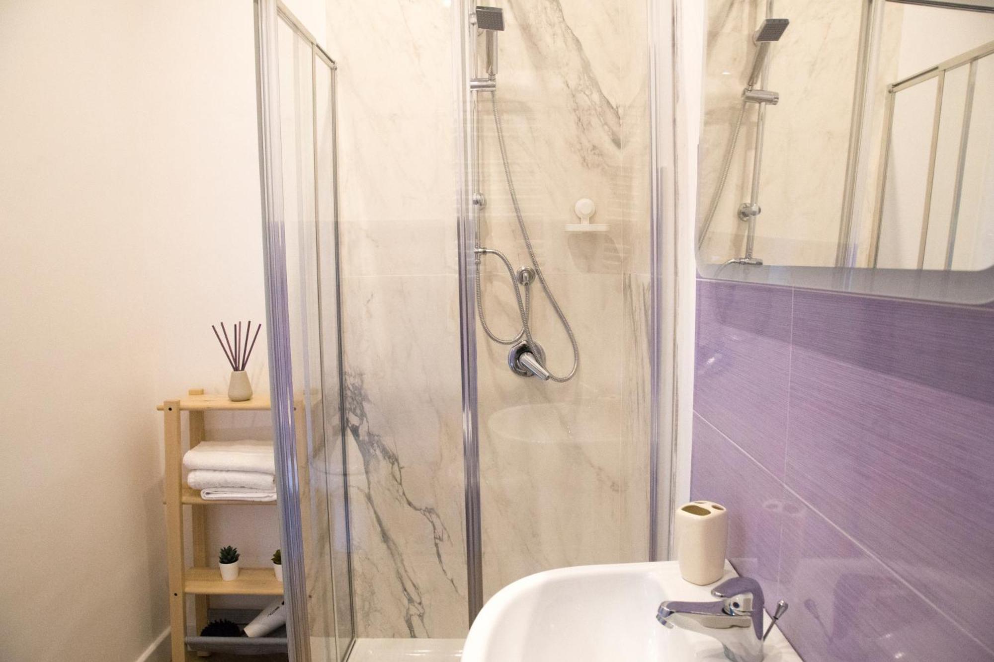Rooms Garibaldi Napoli Eksteriør billede