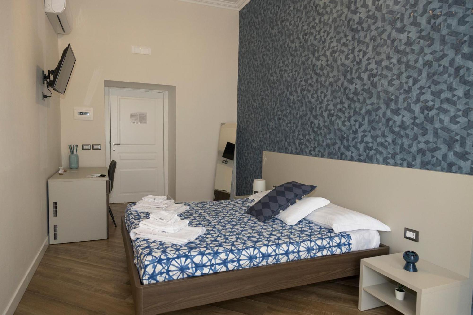 Rooms Garibaldi Napoli Eksteriør billede