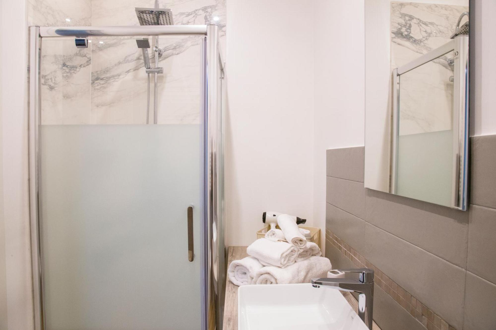 Rooms Garibaldi Napoli Eksteriør billede