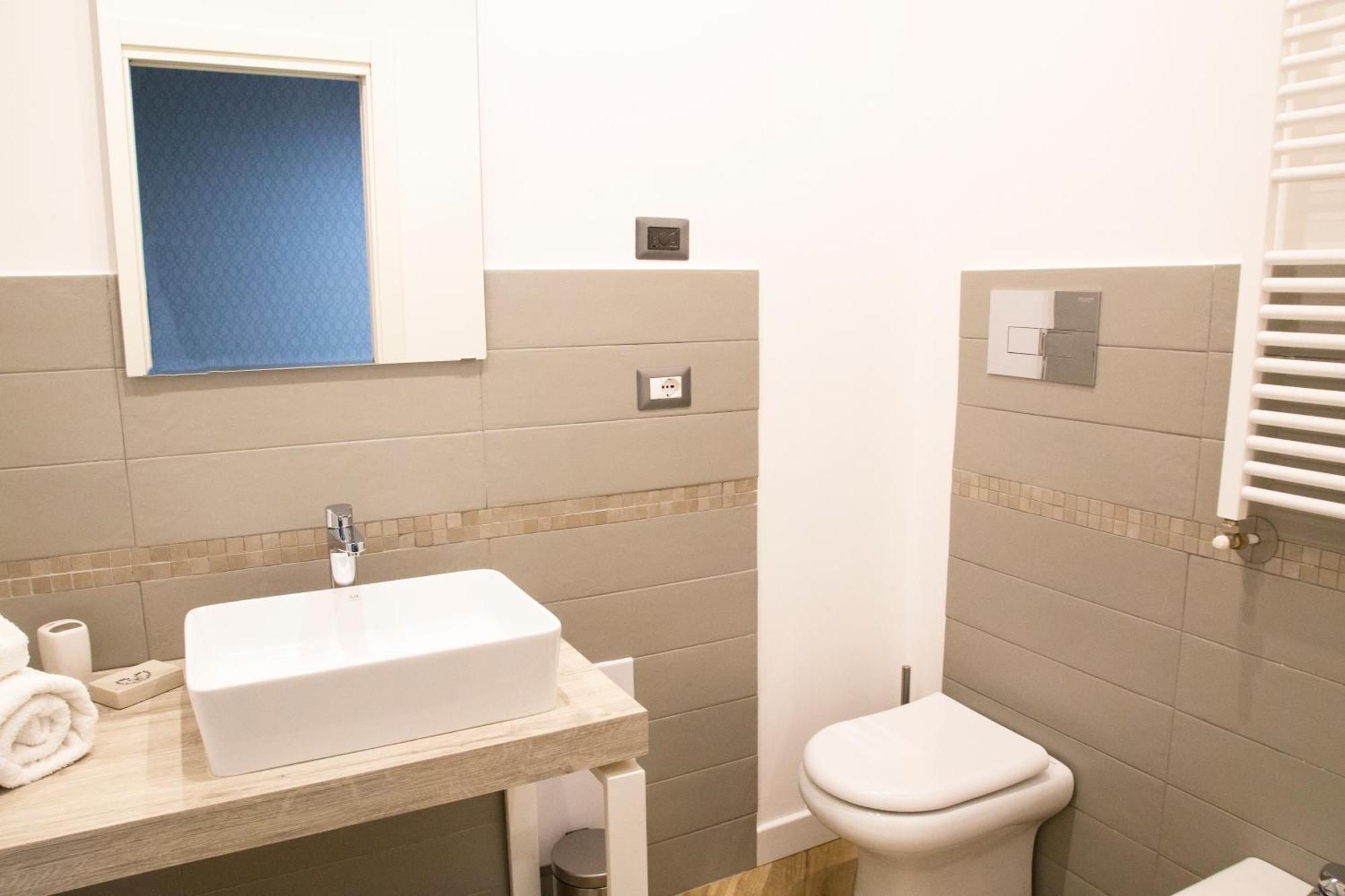 Rooms Garibaldi Napoli Eksteriør billede