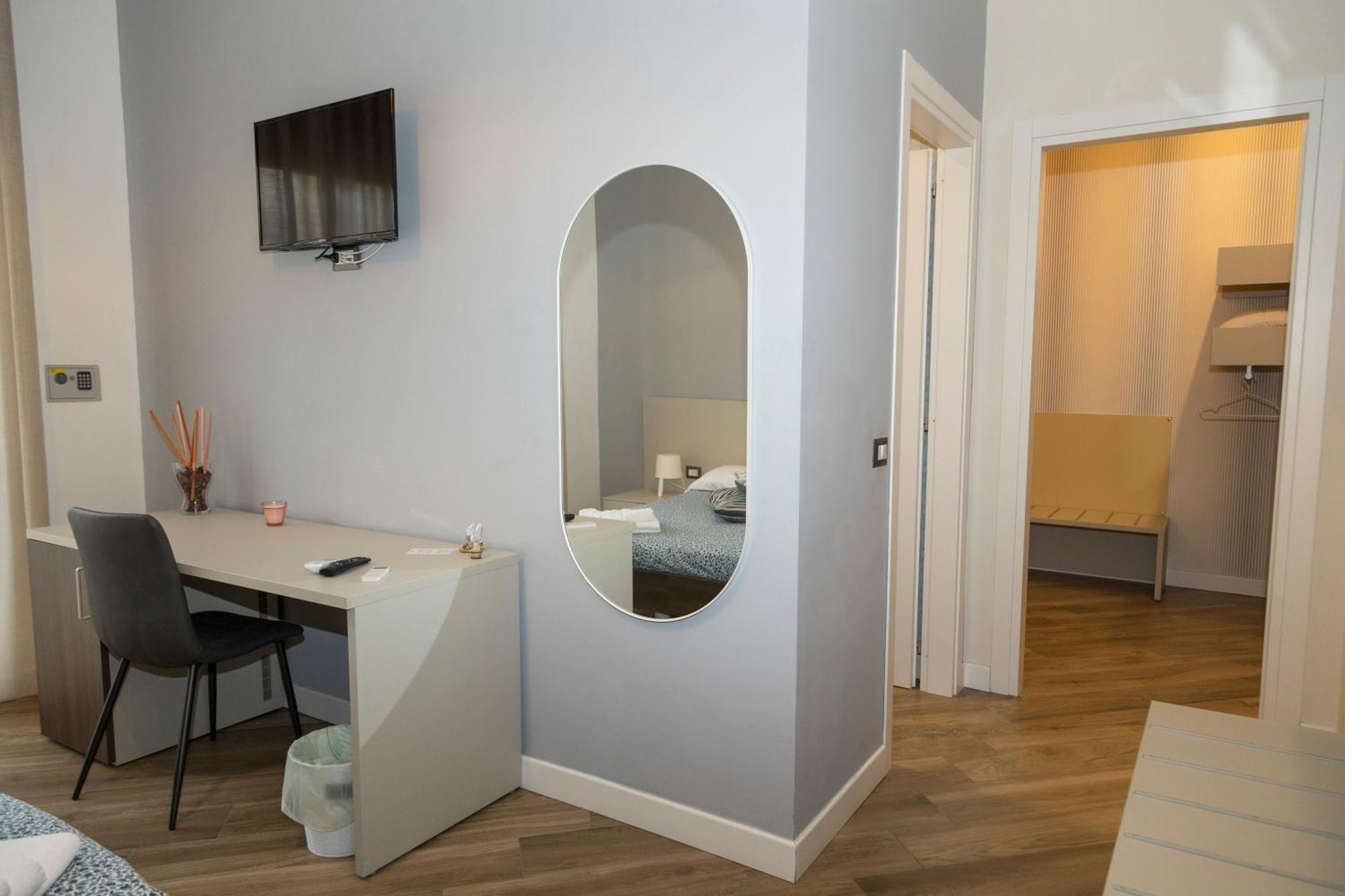 Rooms Garibaldi Napoli Eksteriør billede